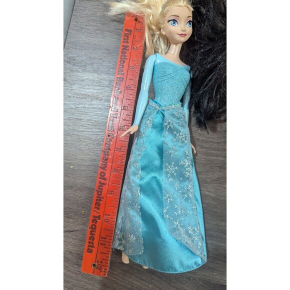 Disney Princess Dolls Lot By Mattel 11" Belle Jasmine Elsa & Moana Pre-Owned - Picture 8 of 9